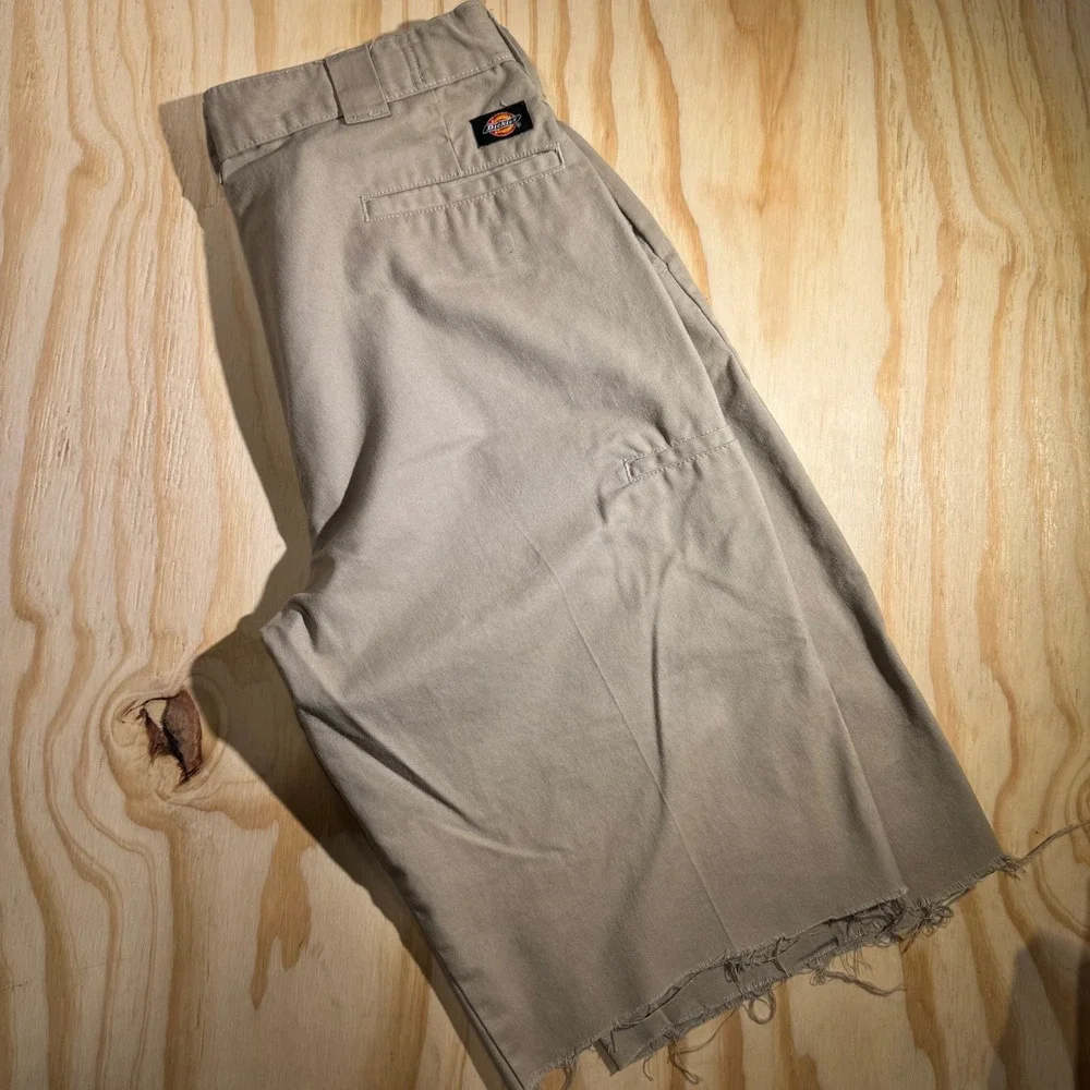 Dickies Men's Relaxed Straight Cut Off Khaki Utility Skater Chino Shorts Size 36